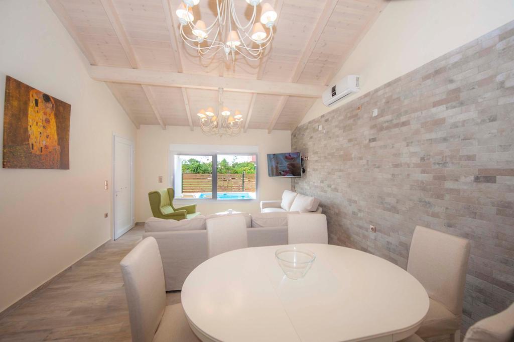Ninos Corfu Villas Agios Georgios  Bagian luar foto